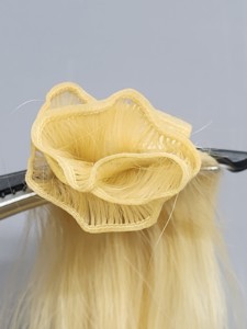 Extensions de cheveux 100% vierges et à cuticules intactes, double trame Genius, cuticules fines intactes, pointes épaisses, lisses comme des baguettes, couleur naturelle - Product Image 3