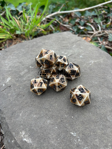 Dados Poliédricos de Hueso Moldeado, Juego de 7 Piezas, Duraderos y Ecológicos para Juegos de Rol y de Mesa, Tradebyd - Product Image 2
