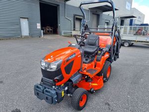 Cortadoras de césped autopropulsadas Kubota G261 de gasolina usadas con caja recolectora de césped de 300L en venta - Product Image 3