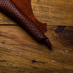 Cuir perforé marron pour les projets de mode disponible en 1 à 22 pieds carrés pour les produits en cuir personnalisés - Product Image 4