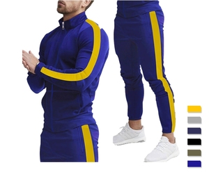 Combinaison de sport décontractée pour homme avec pantalon long coupe ajustée et sweat à capuche à manches longues et col montant et patchwork Ensemble de sport design - Product Image 1