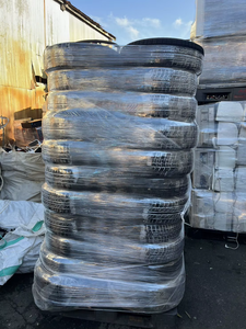 Qualité superlative Coût fabuleux Durée de vie de la bande de roulement longue durée Performances fiables Pneus usagés pour les voitures - Product Image 4