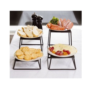 Juego de 3 soportes cuadrados para pasteles de diferentes tamaños, soporte para servir chocolates de metal y vidrio a un precio asequible - Product Image 5