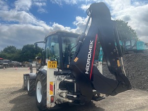 รถตักล้อยางไฮโดรมีค รุ่น HMK 102B Supra K4 ขับเคลื่อน 4 ล้อ เครื่องยนต์ดีเซลเพอร์กินส์  กำลังสูง 100 แรงม้า  ประสิทธิภาพสูง พร้อมเกียร์ ปั๊ม และมอเตอร์ - Product Image 5