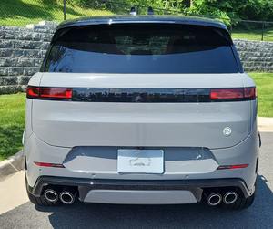 Range Rover Sport SV Edición Full Option 2025 usado - Product Image 2