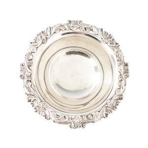 Vaisselle de table décorative Golden Leaf-Plateau de service en aluminium et métal pour fruits, collations et pain pour usage domestique - Product Image 5