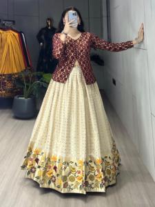 ผ้าไหมแจ็คการ์ดทอจากอินเดีย - Product Image 3