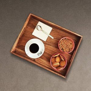 Plateau de service en bois naturel fait à la main avec poignée découpée Cuisine élégante décorative pour la maison - Product Image 1