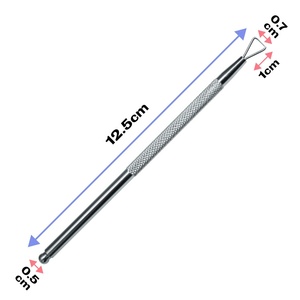 Repousse-cuticules professionnel en acier inoxydable pour manucure des doigts, outil à ongles durable au design triangulaire - Product Image 3