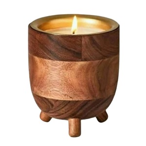 Bougeoir en T en bois de mangue respectueux de la nature pour la décoration de Noël et de mariage Bougeoir en T avec des tailles de 7 pouces - Product Image 1