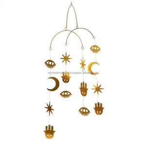 Cadeau en métal personnalisé Ornements de Noël ronds en laiton doré mat Ornements plats à suspendre - Product Image 1