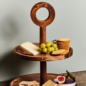 Support à cupcakes moderne à 2 niveaux en bois avec poignée circulaire, plateau de service à étages en bois d'acacia pour la décoration de table de dessert de mariage - Product Image 2