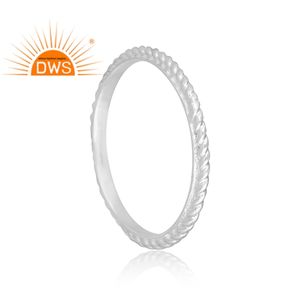 Anillo de banda delicada retorcida de plata de ley fina superventas, joyería personalizada para mujer, regalo para ella - Product Image 3