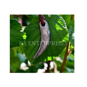 Viking âge style damas acier ours dent de loup pendentif porte-clés forgé à la main Viking bijoux médiévaux - Product Image 5