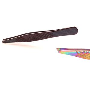 การออกแบบกันลื่นและขอบเรียบให้การควบคุมและความสะดวกสบายที่ดีขึ้นระหว่างการใช้งานระดับมืออาชีพเครื่องมือถอนขนคิ้ว - Product Image 3