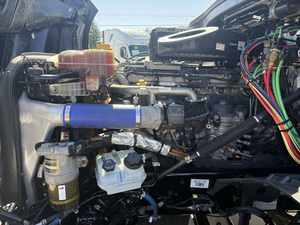 รถบรรทุกมือสอง Cascadia 126 Sleeper ปี 2021 ขายดี - รุ่นหลังคากลาง 505 แรงม้า เกียร์อัตโนมัติ Dt12 12 สปีด พร้อมส่งทั่วโลก - Product Image 5