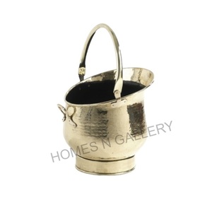 Vente en gros seau à charbon en métal de haute qualité de conception Standard, fabriqué à la main pour magasin de cheminée avec poignée en finition argent Antique. - Product Image 5