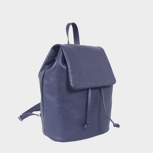 Exclusive Top Quality <b>Navy</b> Full Grain Leather Flap-over <b>Backpack</b> Vintage Style Top Indian Supplier Manufacturer - Product Image 6