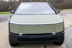 Tesla Cybertruck 2025 Usado Premium de Largo Alcance con 350 Millas de Autonomía - Product Image 6