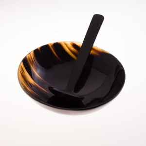 Bol de service en corne écologique le plus vendu avec cuillère Ustensiles de cuisine polis attrayants d'Inde - Product Image 2