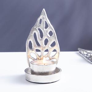 Bougeoir en laiton AK de qualité supérieure en couleur argentée en forme de feuille de conception simple bougeoir en métal de taille personnalisée - Product Image 1