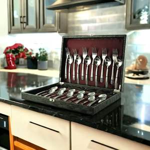 Estilo de lujo Llamativo Diseñado Regalo comercial y promocional como juego de cubiertos Duradero y confiable Disponible al precio más barato - Product Image 2