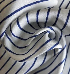 Tissu en coton imprimé à la main, bleu marine, motif à rayures verticales |   Textile classique minimaliste - Product Image 1