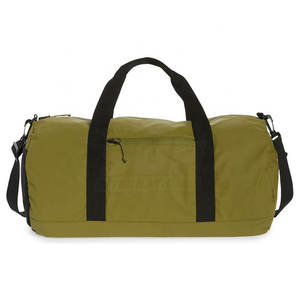 กระเป๋าเดินทางแบบดัฟเฟิลสำหรับใช้งานกลางแจ้ง ผลิตจากโพลีเอสเตอร์ ทนทาน กันน้ำ น้ำหนักเบา ผลิตในปากีสถาน ขายส่ง คุณภาพสูง ขายดีอันดับต้นๆ - Product Image 1