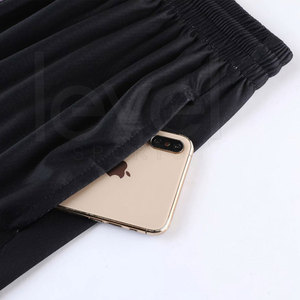 Shorts de basket-ball sublimés personnalisables et respirants, 100 % polyester, fabriqués au Pakistan, ensembles d'uniformes avec design personnalisé pour les équipes - Product Image 4