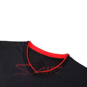 Ensembles de vêtements de football à séchage rapide pour hommes uniformes de sport de football bon marché fabriqués au Pakistan uniformes d'équipe de fabrication - Product Image 4