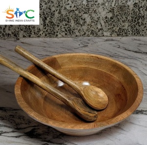 Bol de service sculpté à la main avec cuillères Superbe sculpture de feuilles sur bois de mangue Cadeau idéal - Product Image 5