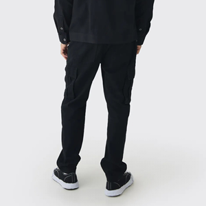 Pantalones Deportivos Cargo Ligeros de Moda para Hombre con Bolsillos Cargo Delanteros, Cintura Media, Color Sólido, Servicio OEM - Product Image 6
