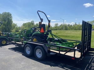 Tractor cortacésped John Deere 4x4 de 24HP, económico, para jardín y granja, en venta. - Product Image 4