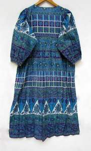 Dernière robe de créateur de luxe décontractée longue couleur pêche élégante à porter quotidiennement avec bouton de décoration prix de gros - Product Image 2