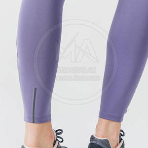 Leggings de yoga pour femmes de haute qualité, pantalons respirants à séchage rapide, taille mi-haute élastique, taille/couleur/logo personnalisables - Product Image 6
