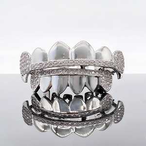 เพชรปลอม IGI GIA รับรองคุณภาพ แบบ GRILLZ สำหรับทุกเพศ ชุบทองคำแท้ 14K ประดับเพชรโมซานไนต์ มีตัวเลือกสีแพลตตินัมและสีทองสำหรับผู้ชาย - Product Image 5