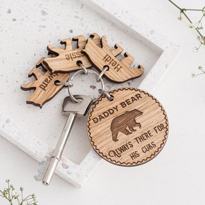 NOUVEAU PRODUIT! Porte-clés en bois gravé au laser en forme d'ours, porte-clés en bois de bambou avec logo et texte personnalisés, support personnalisé - Product Image 1
