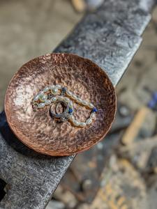 Plateau en cuivre martelé à la main, décoration en cuivre de qualité export, plateau en cuivre artisanal indien, accessoires de table haut de gamme - Product Image 6