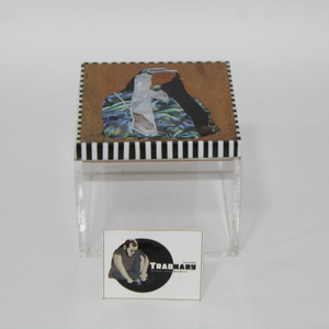 Hot Selling Acrylic <b>Box</b> <b>Wood</b> Mother of Pearl Square Jar with Acacia Lid for Food <b>Storage</b> for Ramadan Eid Traditions - Product Image 2