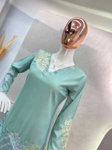 ชุดผ้าไหมฟิโอนาแบบหนาพิเศษจากนักออกแบบที่สง่างามชุดงานปักลวดลายประณีตแบบดั้งเดิมสำหรับงานเลี้ยงสังสรรค์ - Product Image 2