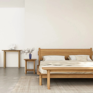 Cadre de lit en teck massif minimaliste moderne avec rangement, tête de lit large à panneau plat et construction de base ouverte surélevée - Product Image 1