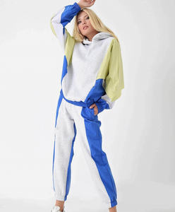 Conjunto Deportivo de Invierno para Mujer con Capucha, Transpirable, Estampado, de Manga Larga, Secado Rápido, Multicolor, Estilo Hip Hop, Parte Superior e Inferior - Product Image 3