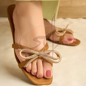 OEM Service Latest <b>Design</b> Women Slide for Light Weight Anti-Slippery Genuine Leather Outsole - Product Image 2
