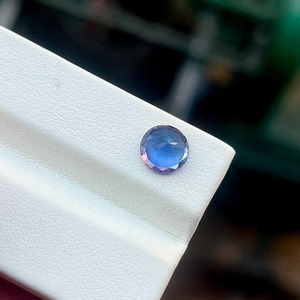 พลอยแทนซาไนต์สีน้ำเงิน AA+ AA ทรงกลม เจียระไนธรรมชาติ คุณภาพเยี่ยม มองเห็นสีได้ชัดเจนด้วยเลนส์ขยาย - Product Image 5