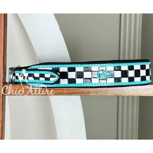Venta al por mayor de accesorios de collar de perro de diseño a cuadros de cuero genuino con herramientas personalizadas para perros pequeños, medianos y grandes que caminan - Product Image 1