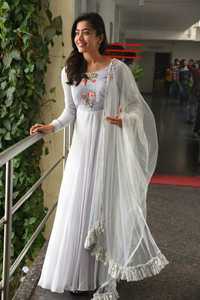 Robe longue brodée de couleur blanche de créateur indien, robe Salwar Kameez pour mariage et fête pour femmes - Product Image 3