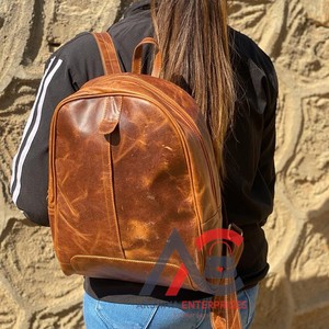 Mochila De piel auténtica hecha a mano para mujer, morral de cuero para oficina y viaje - Product Image 1