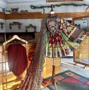 2025 robes Vintage afghanes de qualité supérieure pour femmes filet de soie respirant vêtements traditionnels quantité en vrac robes Vintage afghani - Product Image 3