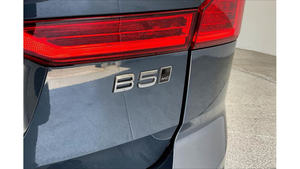 รถยนต์มือสองรับรองคุณภาพ ขับเคลื่อนสี่ล้อ รุ่น XC60 Ultra AWD ปี 2024 เกียร์อัตโนมัติ เบาะหนัง พวงมาลัยซ้าย - Product Image 4