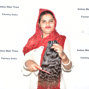 Meilleurs vendeurs de cheveux humains naturels de temple indien Paquets de tissage en gros Cheveux humains indiens bruts d'un donneur Cheveux humains indiens bruts bouclés - Product Image 4